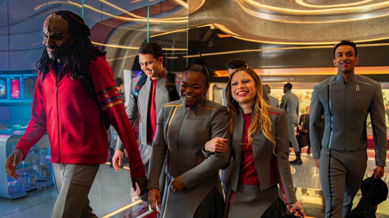 Pripravite uniforme, Starfleet Academy sprejema prve kadete